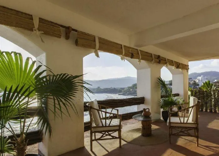 Irma Hotel Zihuatanejo